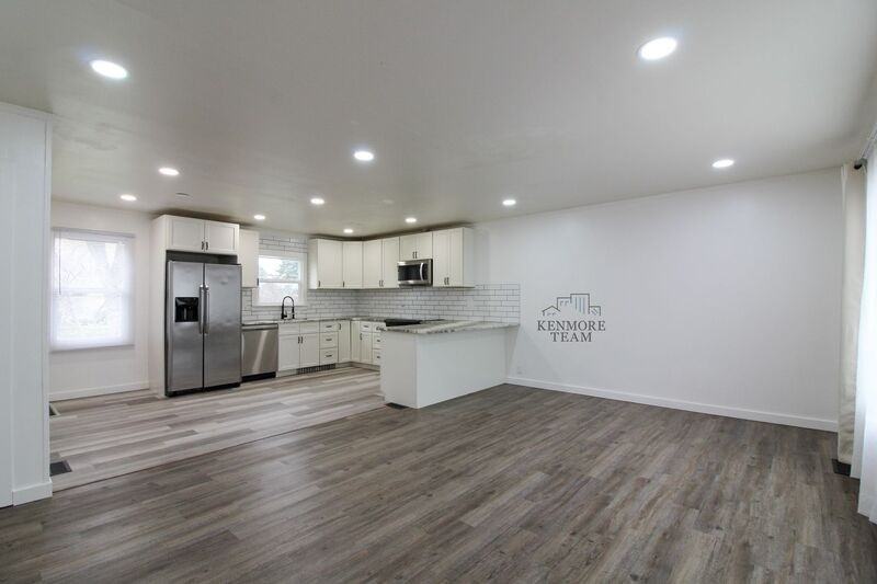 608 Torbett St - Photo 6 of 15