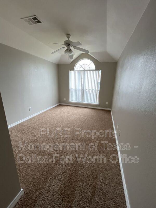 4010 Cottage Park Ct - Photo 6 of 18