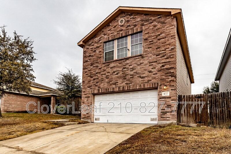 8223 Maple Meadow Dr - Photo 3 of 35