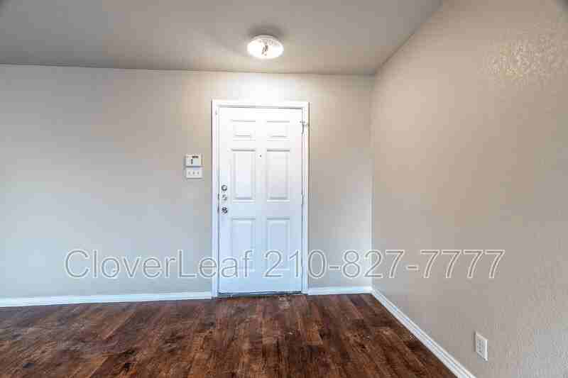 8223 Maple Meadow Dr - Photo 5 of 35