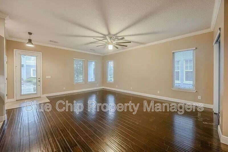 8477 Greider Way - Photo 7 of 20