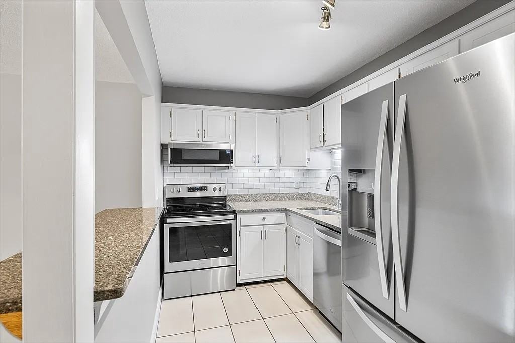 11 Cogswell Ave #16 - Photo 2 of 6