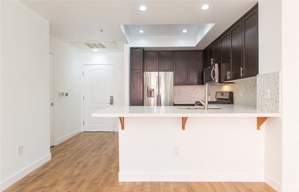 4060 Glencoe Ave - Photo 2 of 4