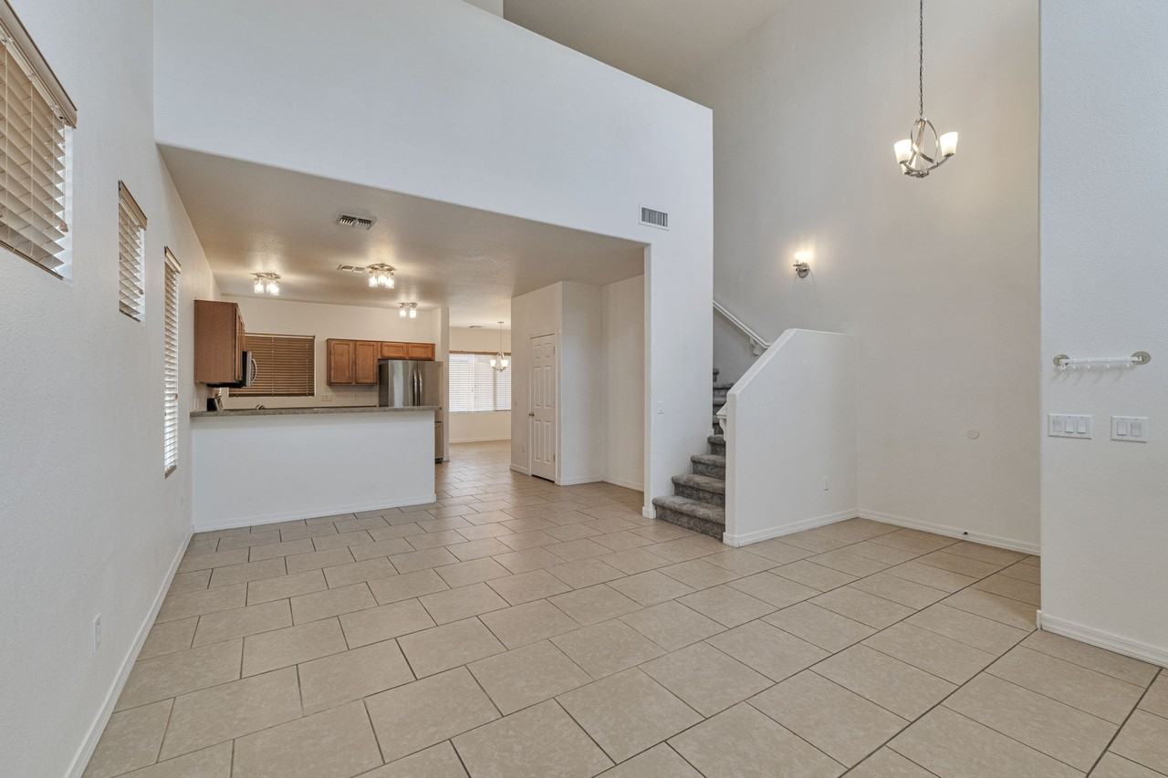 14237 S Via Horma - Photo 5 of 25