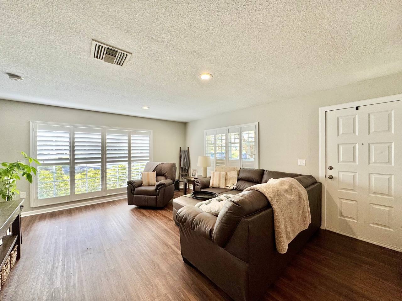 2879 Thaxton Dr #53 - Photo 5 of 28