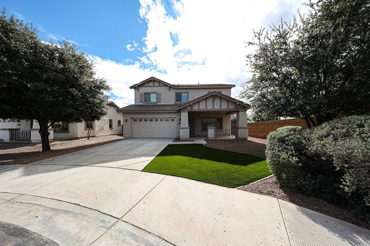 935 E Blue Spruce Ln - Photo 2 of 50