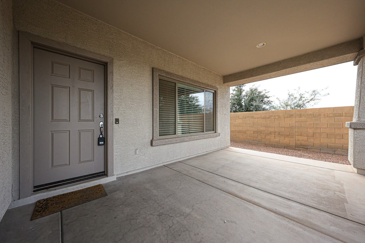 935 E Blue Spruce Ln - Photo 5 of 50