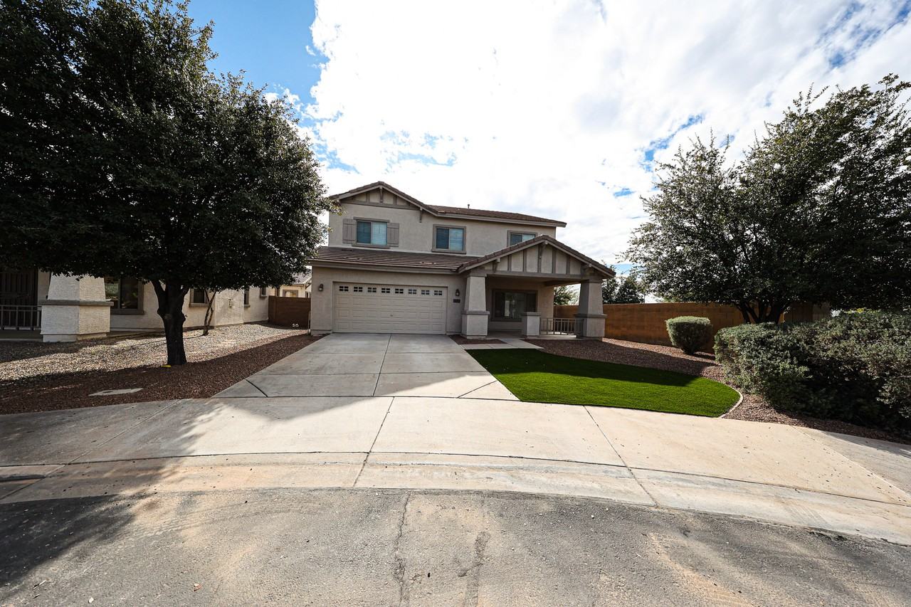 935 E Blue Spruce Ln - Photo 7 of 50