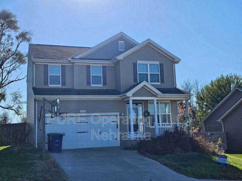 20911 Cleveland St - Photo 2 of 37