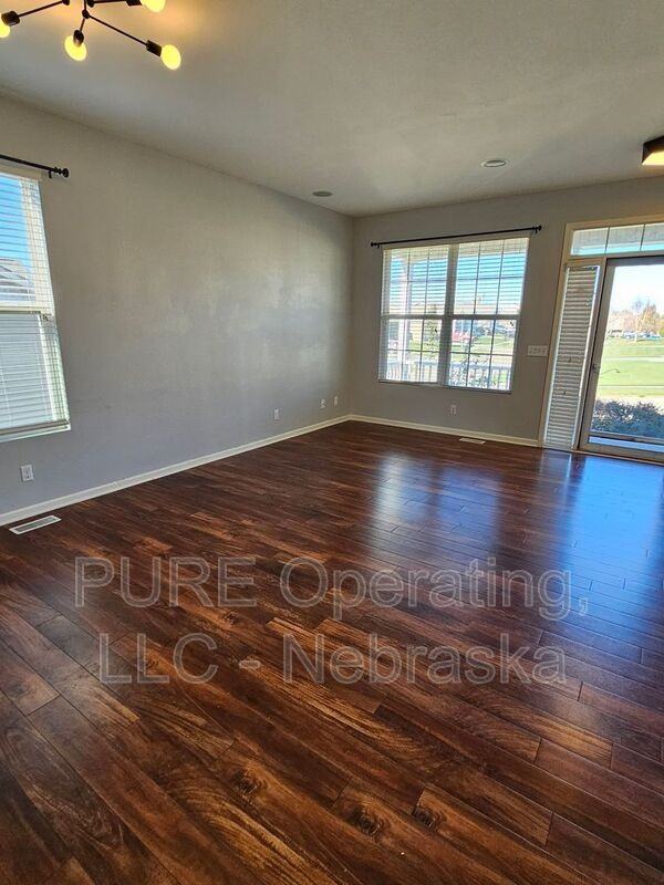 20911 Cleveland St - Photo 6 of 37