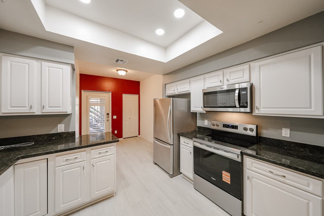 101 N 7th St #146 - Photo 7 of 38