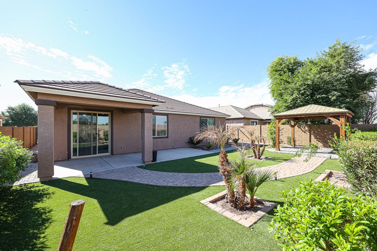 15734 W Mckinley St - Photo 3 of 42