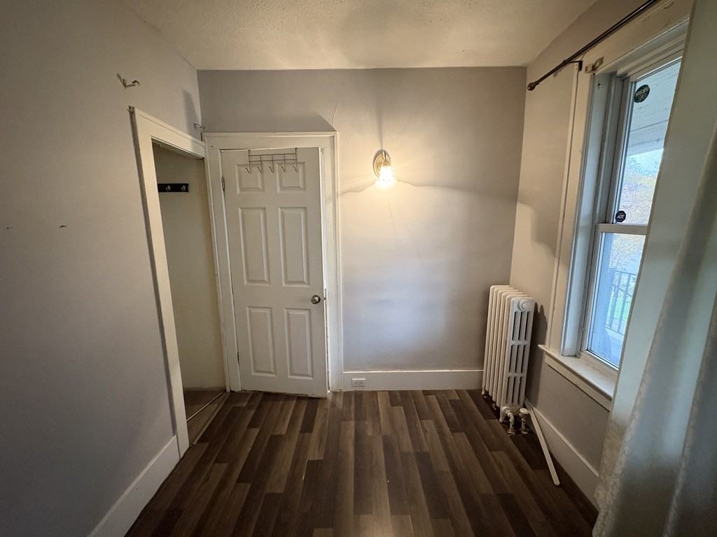 1539 Moy Ave - Photo 7 of 29