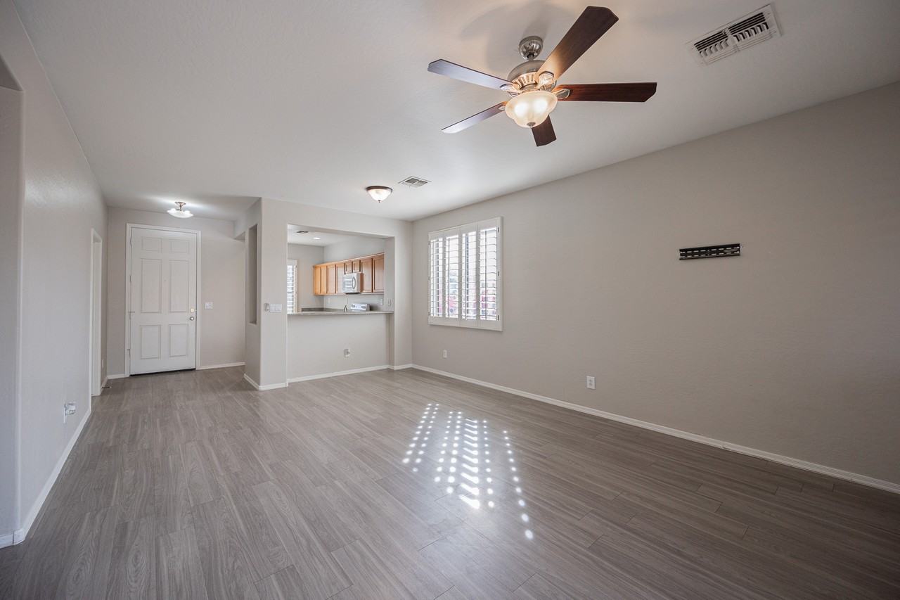 2414 W Lewis And Clark Trl - Photo 7 of 29