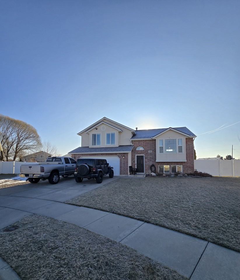 4205 Ws - Photo 2 of 16