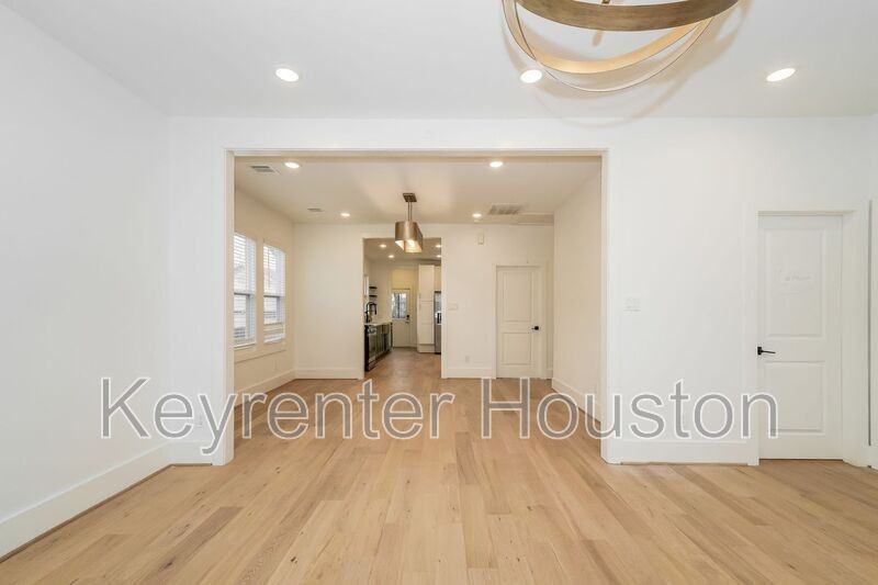 231 Grace St - Photo 7 of 15