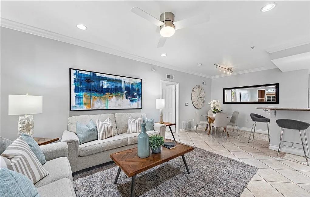 2404 Ladrillo Aisle - Photo 2 of 10