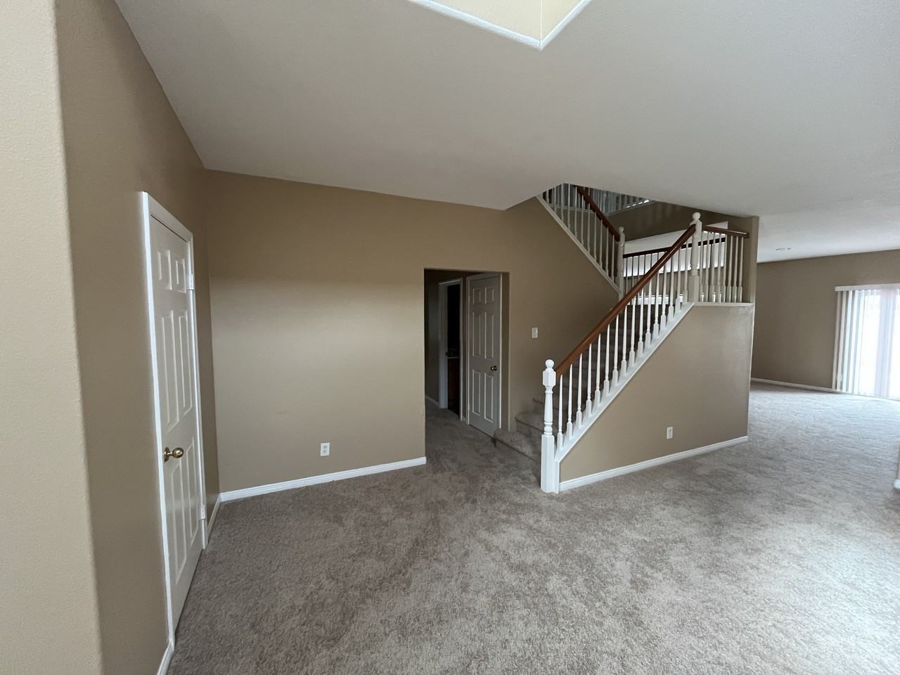 27534 Autumn Cir - Photo 5 of 27