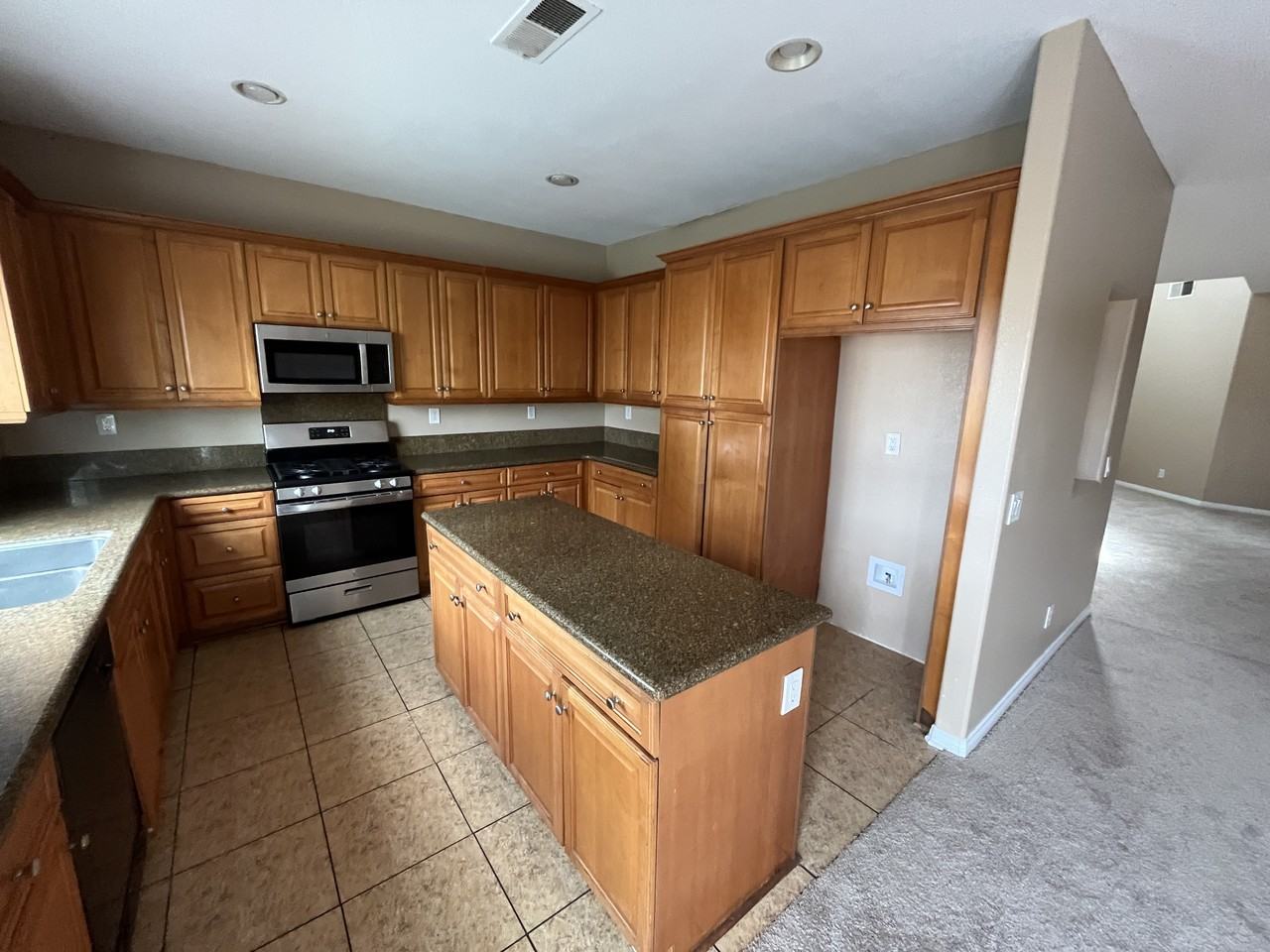 27534 Autumn Cir - Photo 7 of 27