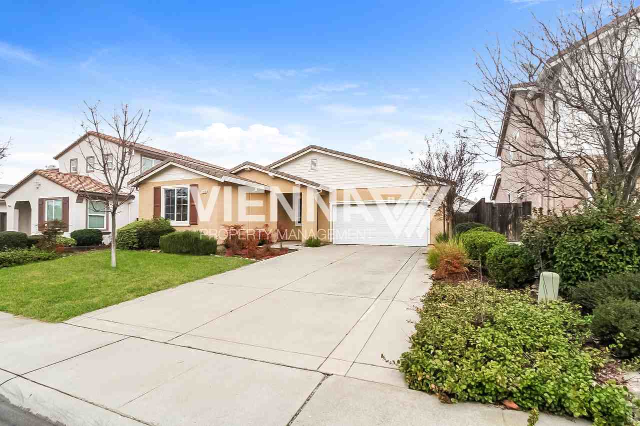 1838 Stageline Cir - Photo 2 of 20