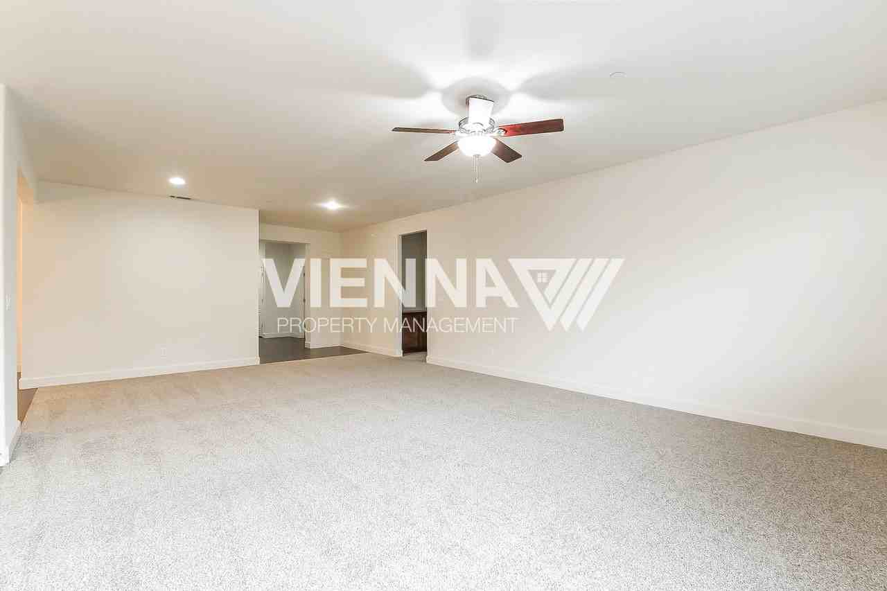 1838 Stageline Cir - Photo 3 of 20