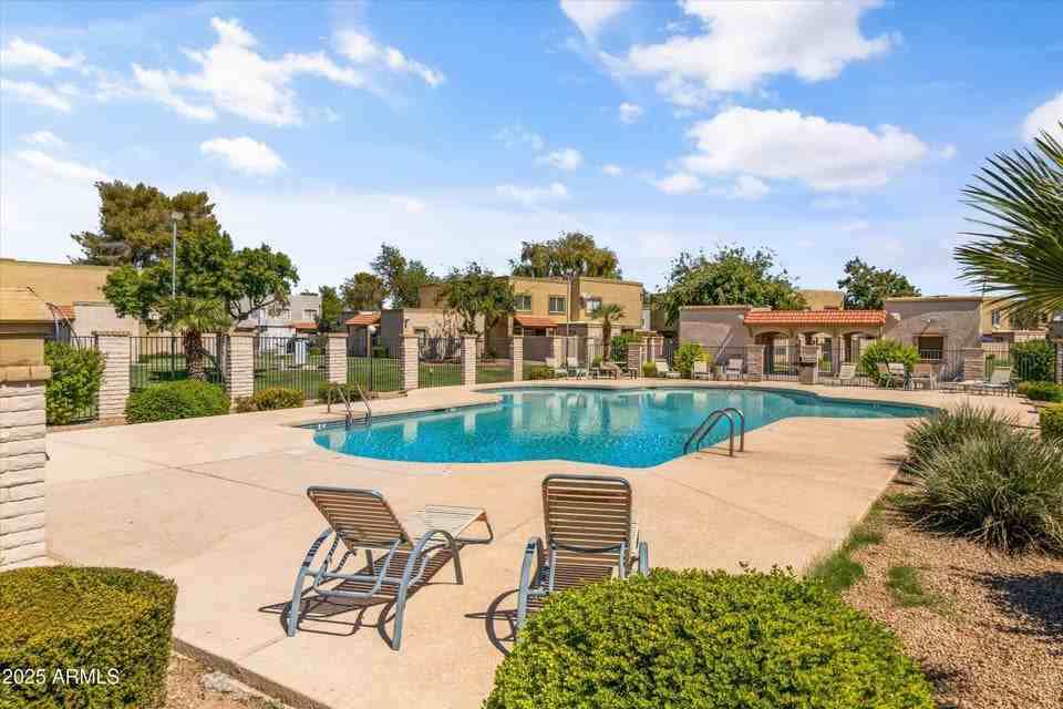 6810 S Snyder Ln - Photo 4 of 5