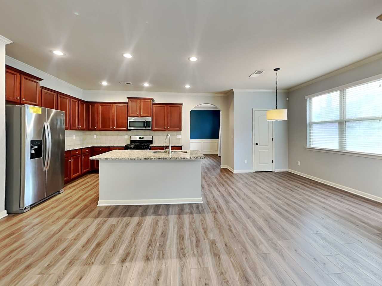 5015 Groover Dr Se - Photo 2 of 21