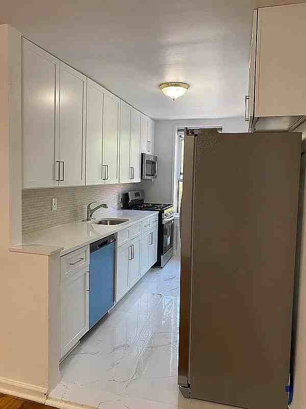6311 Queens Blvd - Photo 3 of 11