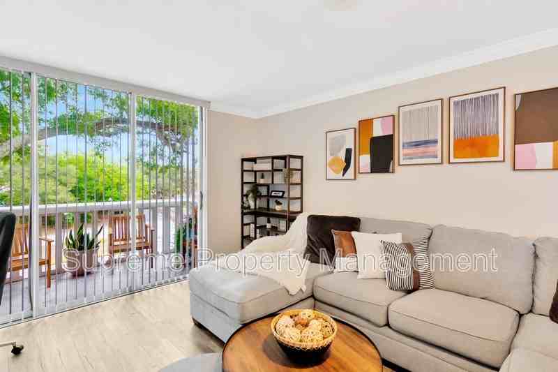 1001 Pearce Dr - Photo 6 of 26