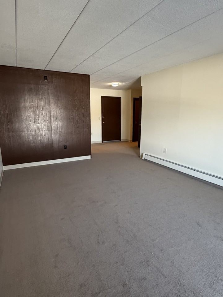 Main St #26 - Photo 3 of 13