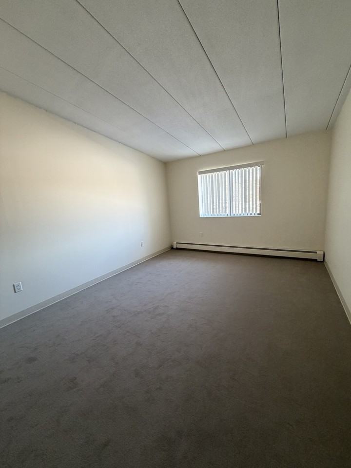 Main St #42 - Photo 4 of 7