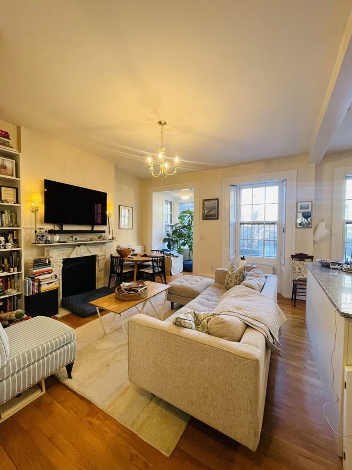 105 Pinckney St #4 - Photo 2 of 17