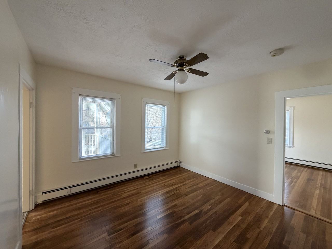 16 Franklin Pl #1R - Photo 2 of 9