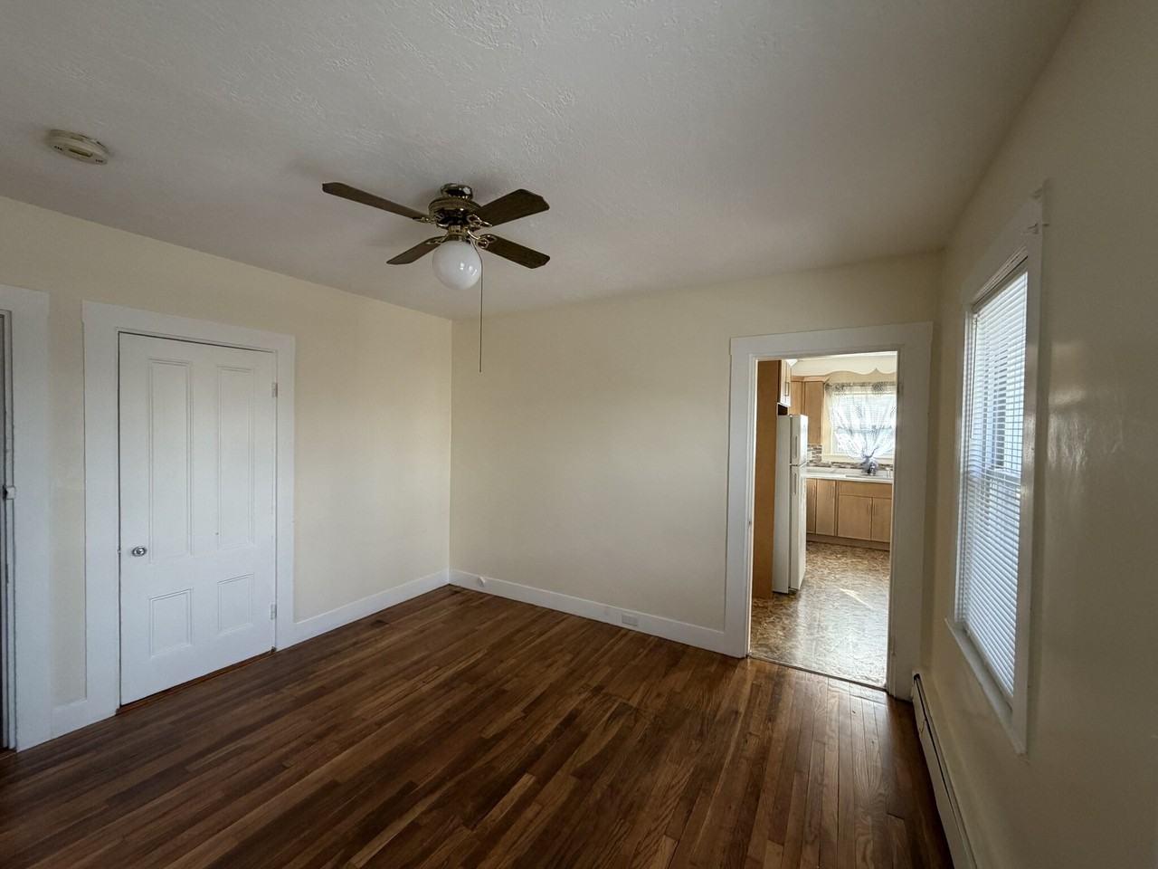 16 Franklin Pl #1R - Photo 3 of 9