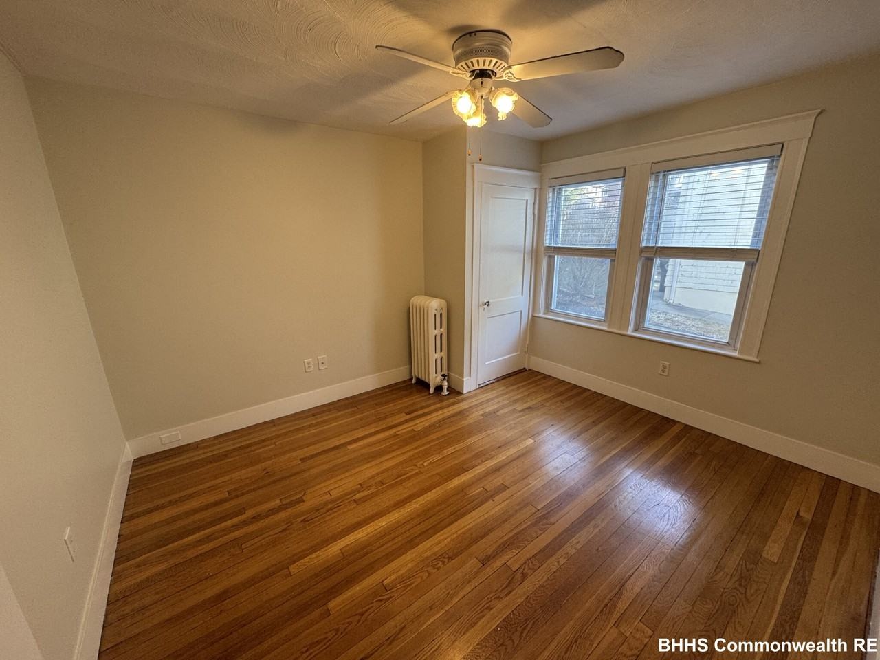 123 Hammond Rd - Photo 2 of 16