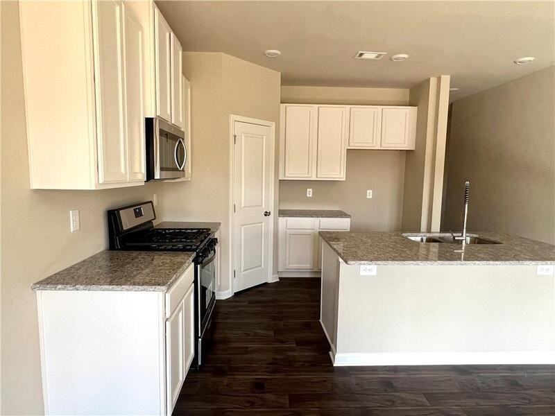 110 Auburn Crossing Way - Photo 3 of 15