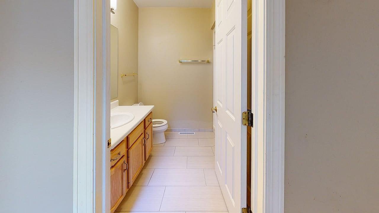 Victory Court - Photo 5 of 33