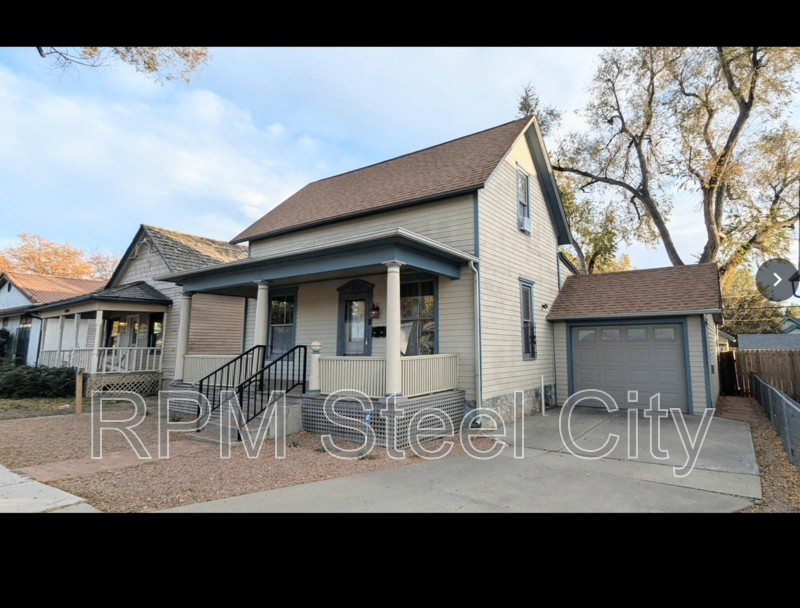 512 W 10th St - Photo 3 of 29