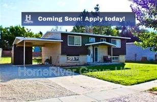 featured image of 1155 E Electra Ln