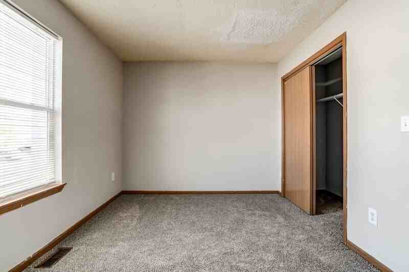 2626 Delavan Ave - Photo 2 of 13