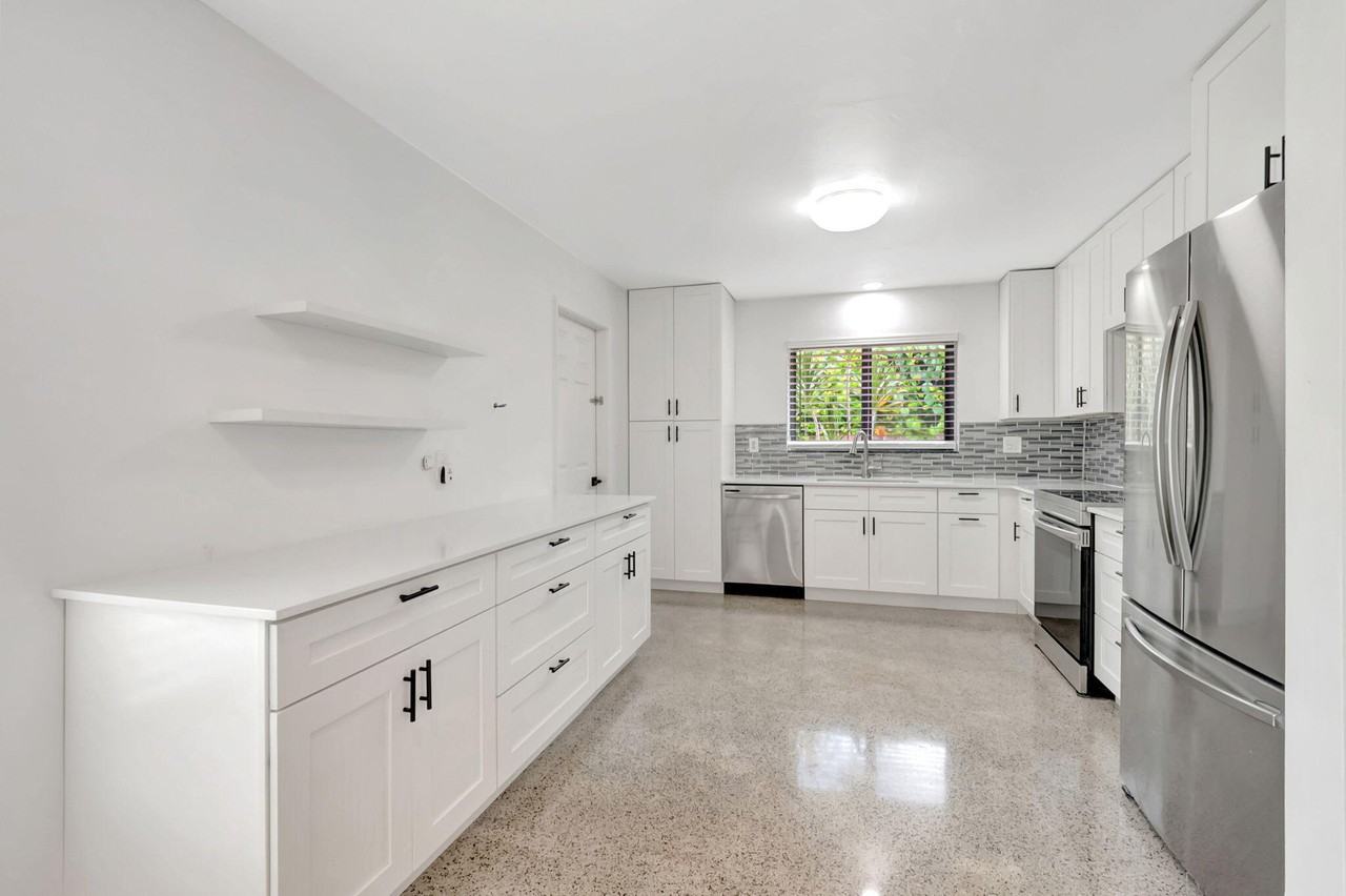 3550 Ne 4th Ave - Photo 7 of 26