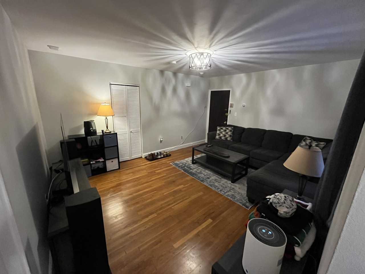 Selkirk Rd. & Chiswick Rd #4 - Photo 7 of 29