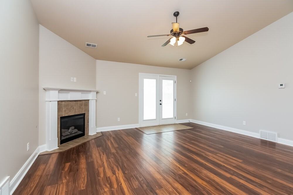 2851 S Hartland Dr - Photo 3 of 15