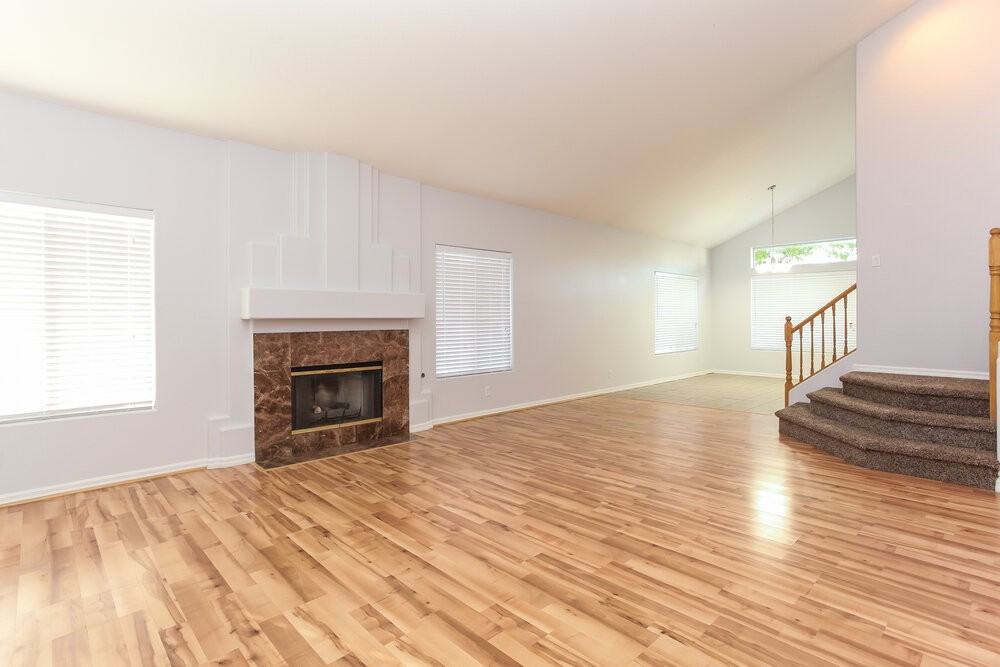 7712 Sparrowgate Ave - Photo 3 of 17