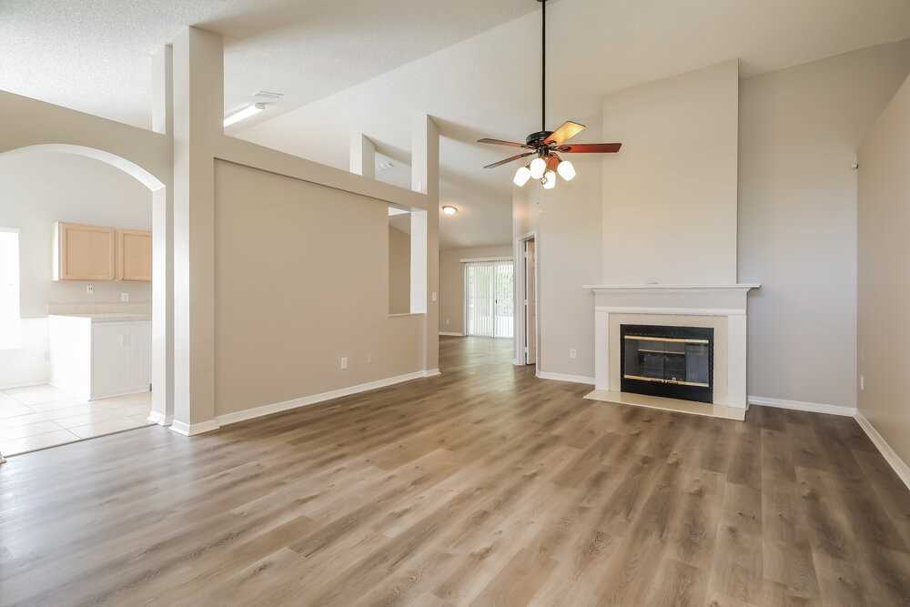 1568 Saddlebrook Ln - Photo 5 of 16