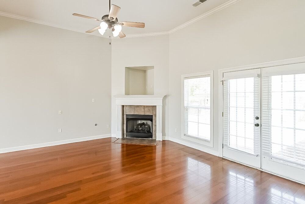 3376 Valley Crest Dr - Photo 3 of 16