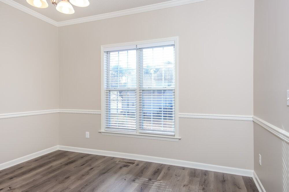 5820 Waterford Landing Ct - Photo 6 of 17