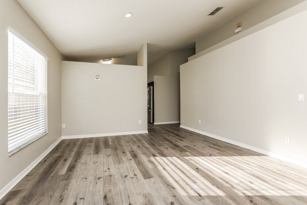 4654 Park Eden Cir - Photo 3 of 16