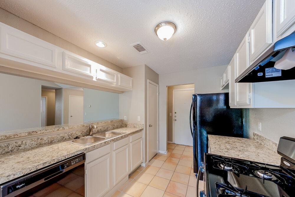 12214 Flaxen Dr - Photo 5 of 20