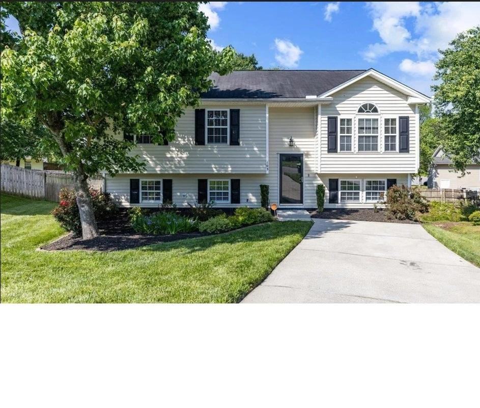 103 Bridgedale Ct - Photo 2 of 11